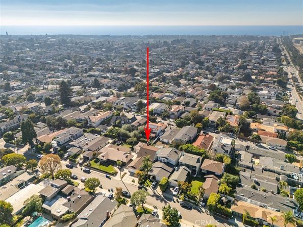 3601 Elm Ave., Manhattan Beach CA 90266