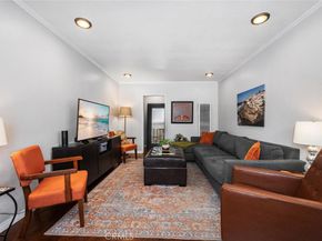 1334 E 1st 1, Long Beach CA 90802