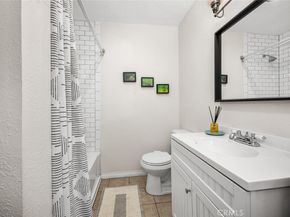 1334 E 1st 1, Long Beach CA 90802