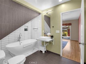 134 Bennett, Long Beach CA 90803