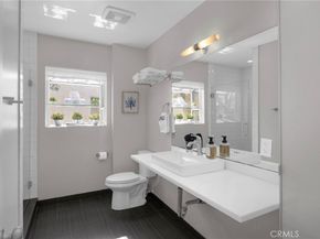 134 Bennett, Long Beach CA 90803