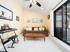 11442 212th St, Lakewood CA 90715