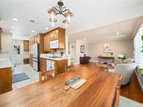 11442 212th St, Lakewood CA 90715