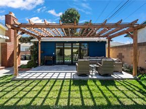 11442 212th St, Lakewood CA 90715