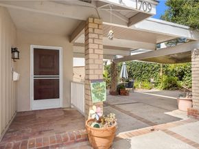 1709 Harbor Way, Seal Beach CA 90740