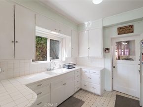 3711 Lemon, Long Beach CA 90807