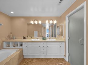 1500 E Ocean 608, Long Beach CA 90802