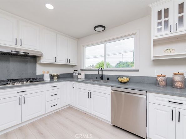 1334 S Glendora Avenue, West Covina CA 91790