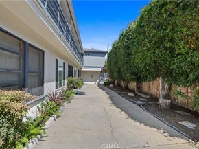 2067 E Broadway, Long Beach CA 90803