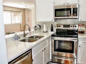 1049 W Pine c, Upland CA 91786