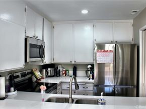 1049 W Pine c, Upland CA 91786