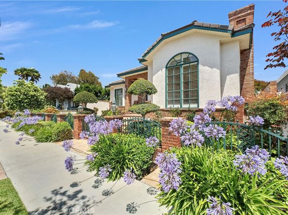 236 Belmont, Long Beach CA 90803