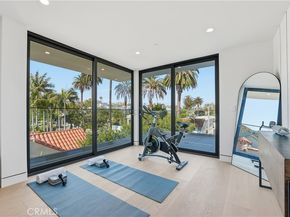 813 N Genesee Avenue, Los Angeles CA 90046