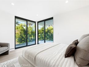 813 N Genesee Avenue, Los Angeles CA 90046