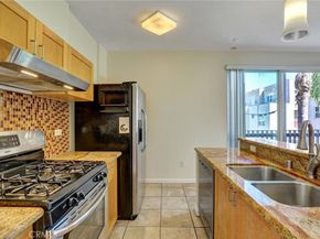 302 E 19th Street 7, Long Beach CA 90806