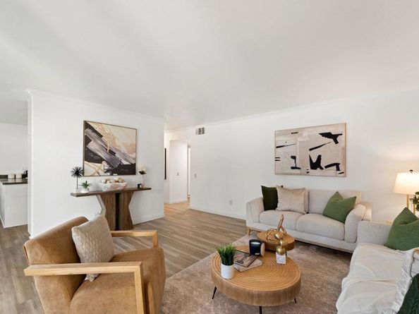 17129 W Bernardo Drive 107, San Diego CA 92127