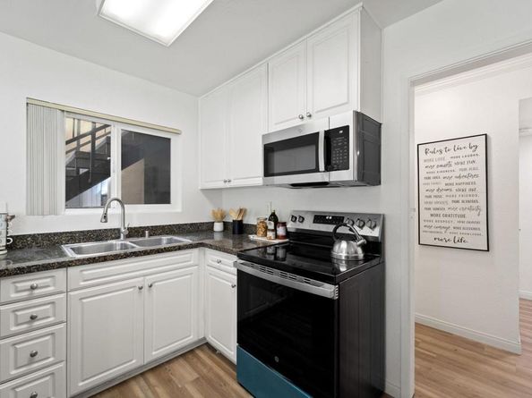 17129 W Bernardo Drive 107, San Diego CA 92127