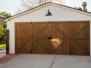 1813 N Avenue 55, Los Angeles CA 90042