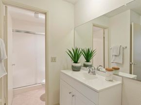 360 S Euclid Avenue 116, Pasadena CA 91101