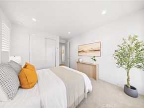 111 Winnett, Irvine CA 92602