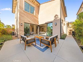 111 Winnett, Irvine CA 92602