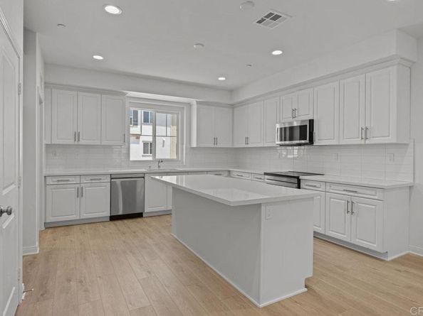 8685 Amherst Street, Santee CA 92071