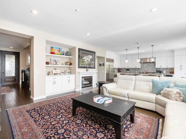 9815 Fox Valley Way, San Diego CA 92127