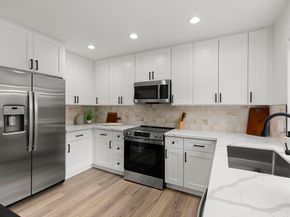 10573 Caminito Flores, San Diego CA 92126