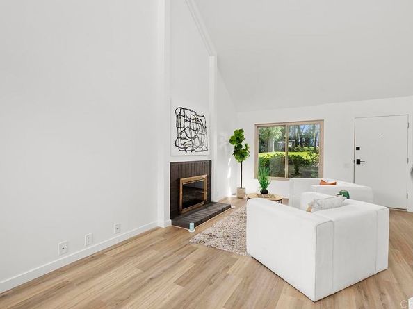 10573 Caminito Flores, San Diego CA 92126