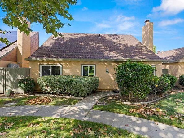 10573 Caminito Flores, San Diego CA 92126