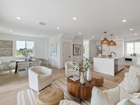 322 Chinquapin Avenue, Carlsbad CA 92008