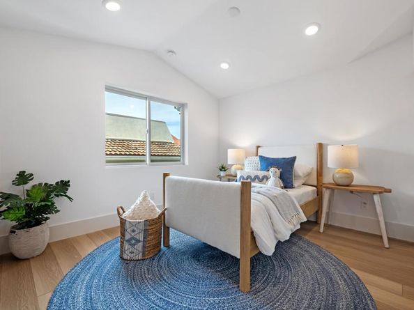 322 Chinquapin Avenue, Carlsbad CA 92008