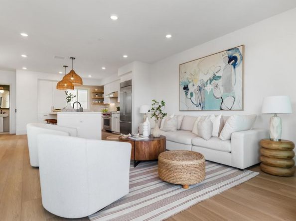 322 Chinquapin Avenue, Carlsbad CA 92008