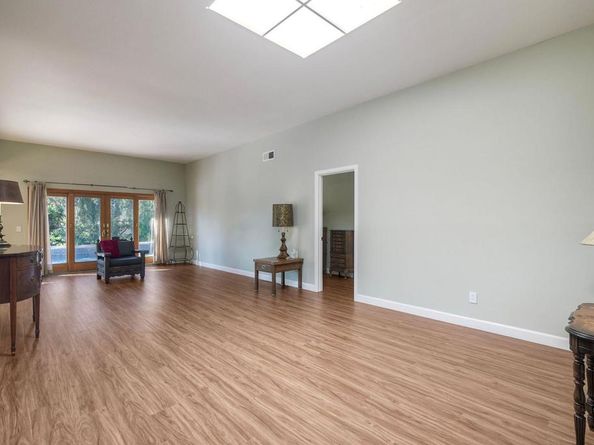 2125 Valley Road, Oceanside CA 92056