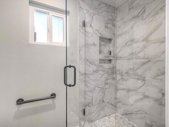 2125 Valley Road, Oceanside CA 92056