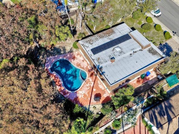 2125 Valley Road, Oceanside CA 92056