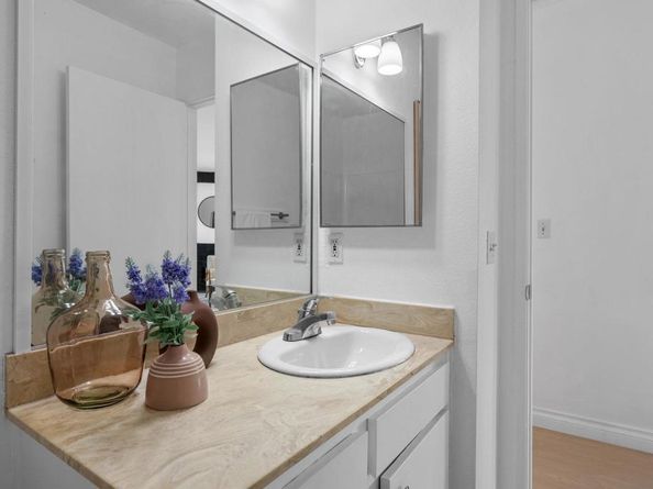 3468 Los Mochis Way, Oceanside CA 92056