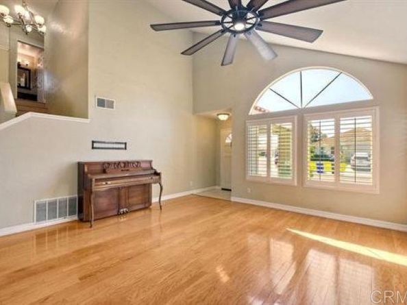 635 Boysenberry Way, Oceanside CA 92057