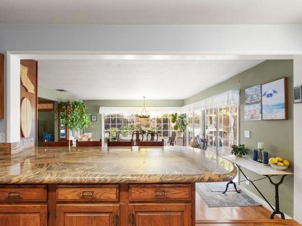 2748 Mansfield Drive, Burbank CA 91504