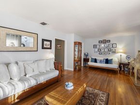 2748 Mansfield Drive, Burbank CA 91504