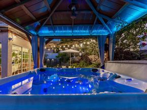 2748 Mansfield Drive, Burbank CA 91504