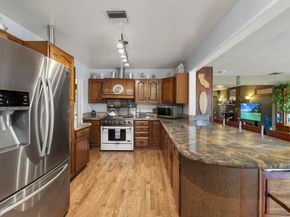 2748 Mansfield Drive, Burbank CA 91504