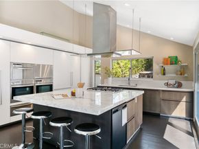 9653 Oak Pass Rd, Beverly Hills CA 90210