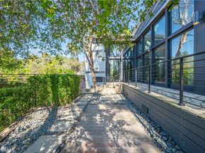 9653 Oak Pass Rd, Beverly Hills CA 90210