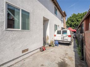 1324 E 42nd Street, Los Angeles CA 90011