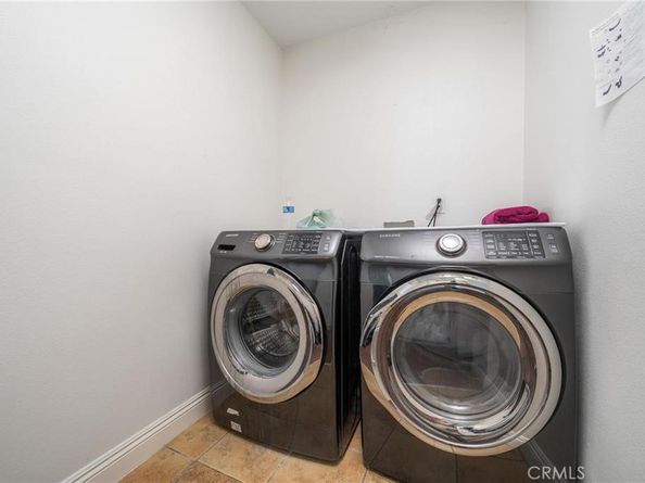 1324 E 42nd Street, Los Angeles CA 90011
