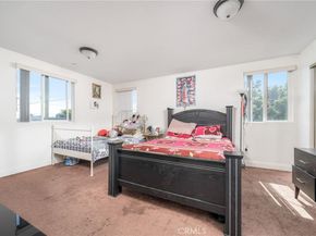 1324 E 42nd Street, Los Angeles CA 90011
