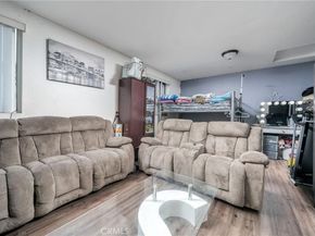 1324 E 42nd Street, Los Angeles CA 90011