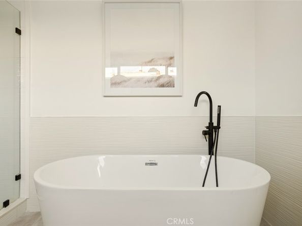 1585 Miramar Drive, Newport Beach CA 92661
