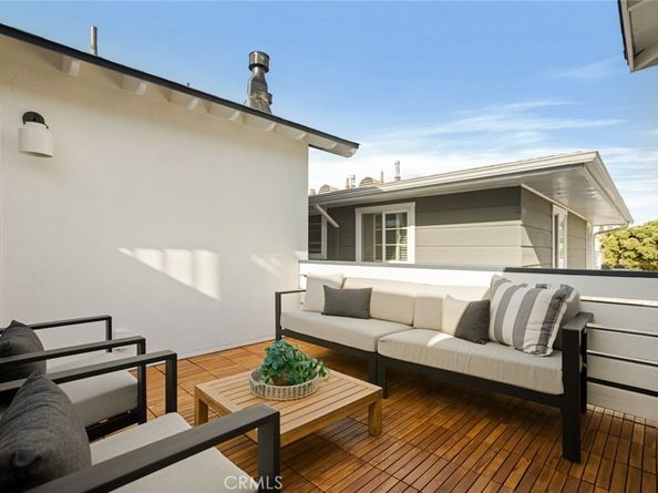 1585 Miramar Drive, Newport Beach CA 92661